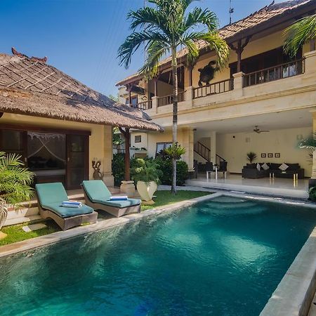Villa Krisna Seminyak Exterior foto