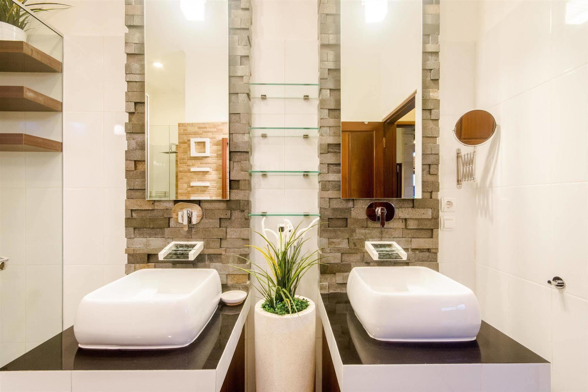 Villa Krisna Seminyak Exterior foto